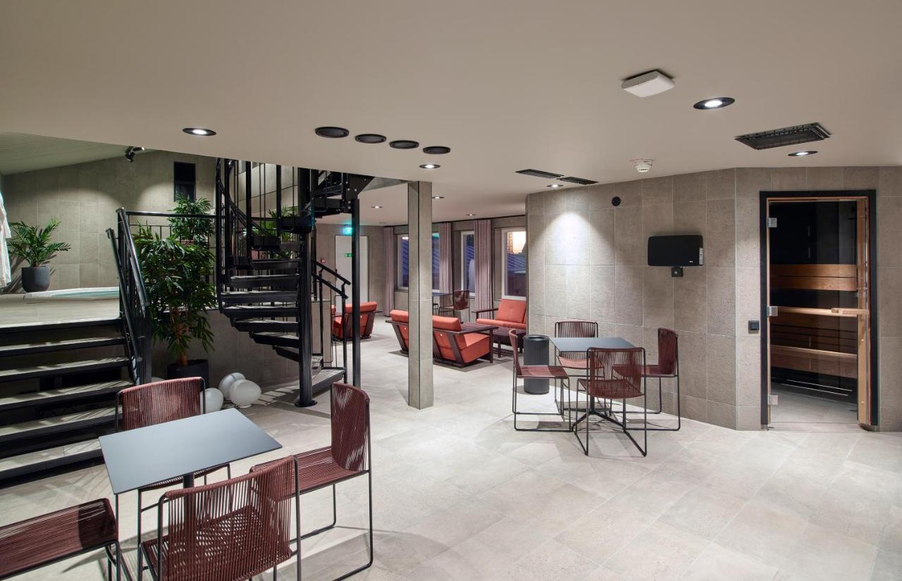 Scandic Grand Hotel Йоребру Екстериор снимка