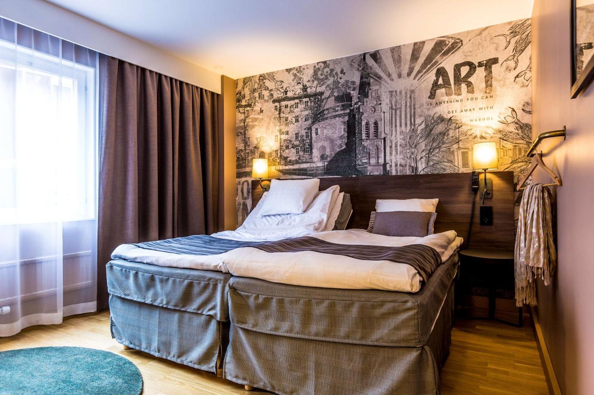 Scandic Grand Hotel Йоребру Екстериор снимка